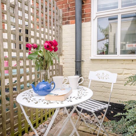 Make the most of those glimpses of sun and enjoy breakfast in the garden