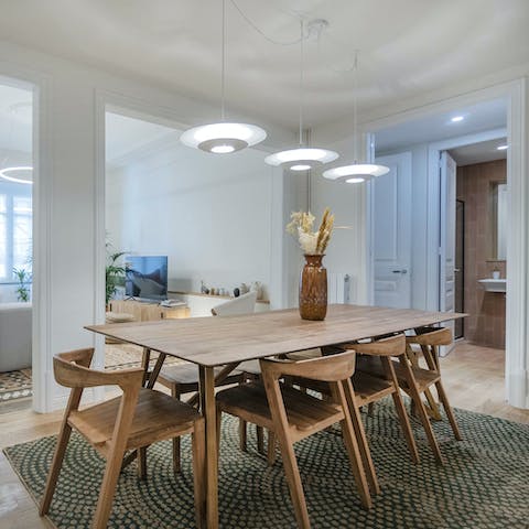 Lay the table for a lazy brunch with mimosa cocktails