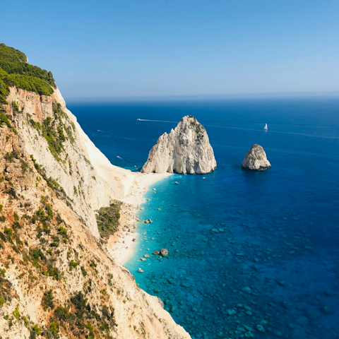 Discover the dreamy coastline and beaches of Zakynthos
