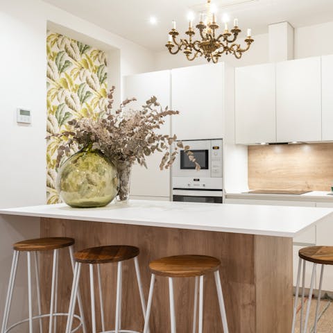 Start your day sipping coffee at the breakfast bar