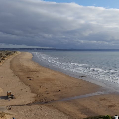 Stay just steps away from beautiful Saunton Sands on North Devon's golden coast