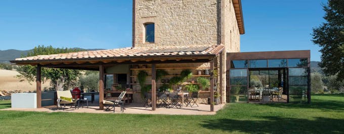 Majestic Veranda