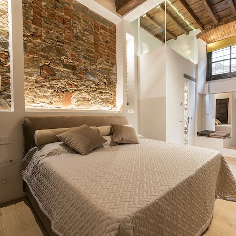 Wake up in the comfortable bedroom feeling rested and ready for another day of Florence sightseeing