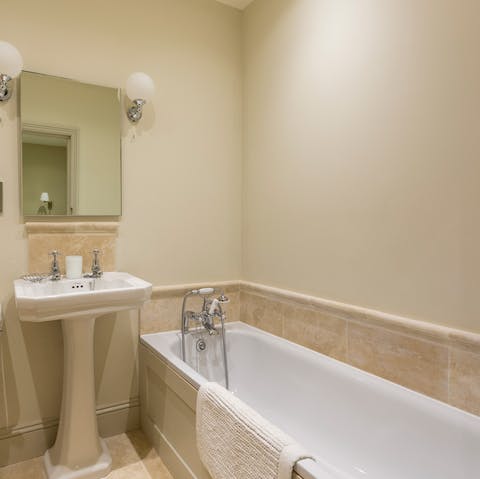 Enjoy a soak in the bathtub after a long day of sightseeing