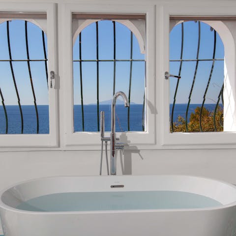 Admire the panoramas while soaking in the bath