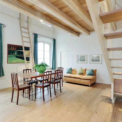 Relax in the bright and modern living space