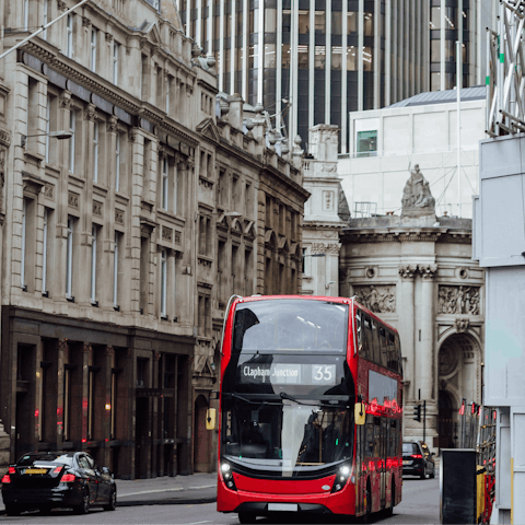 Head into central London in around thirty-five minutes