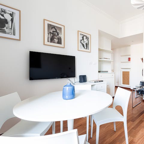 Tuck into a piadina around the dining table