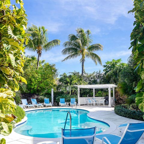 Spend lazy days around the shared pool