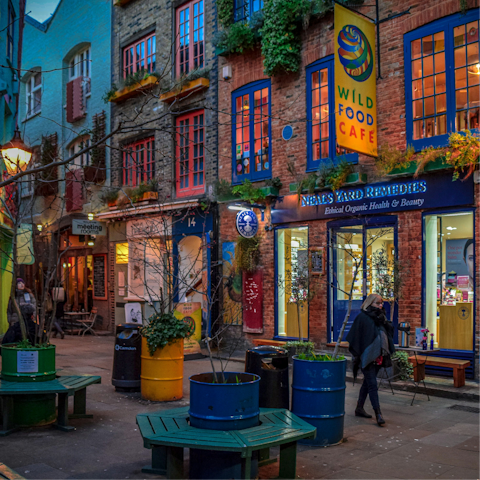 Browse boutiques and coffee shops in Covent Garden