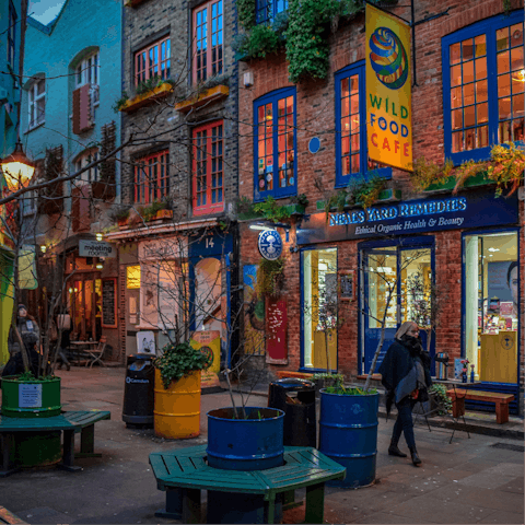 Browse boutiques and coffee shops in Covent Garden