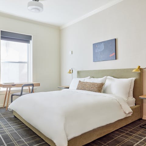 Wake up feeling refreshed thanks to the comfortable super king-sized bed