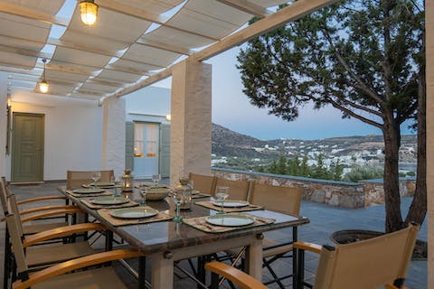 Look forward to dinners at twilight on the covered patio