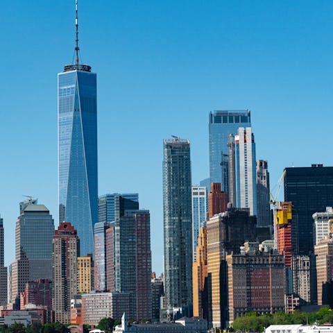 Stay in the heart of Tribeca, steps away from the artisan coffee shops, local delis, and fine dining spots