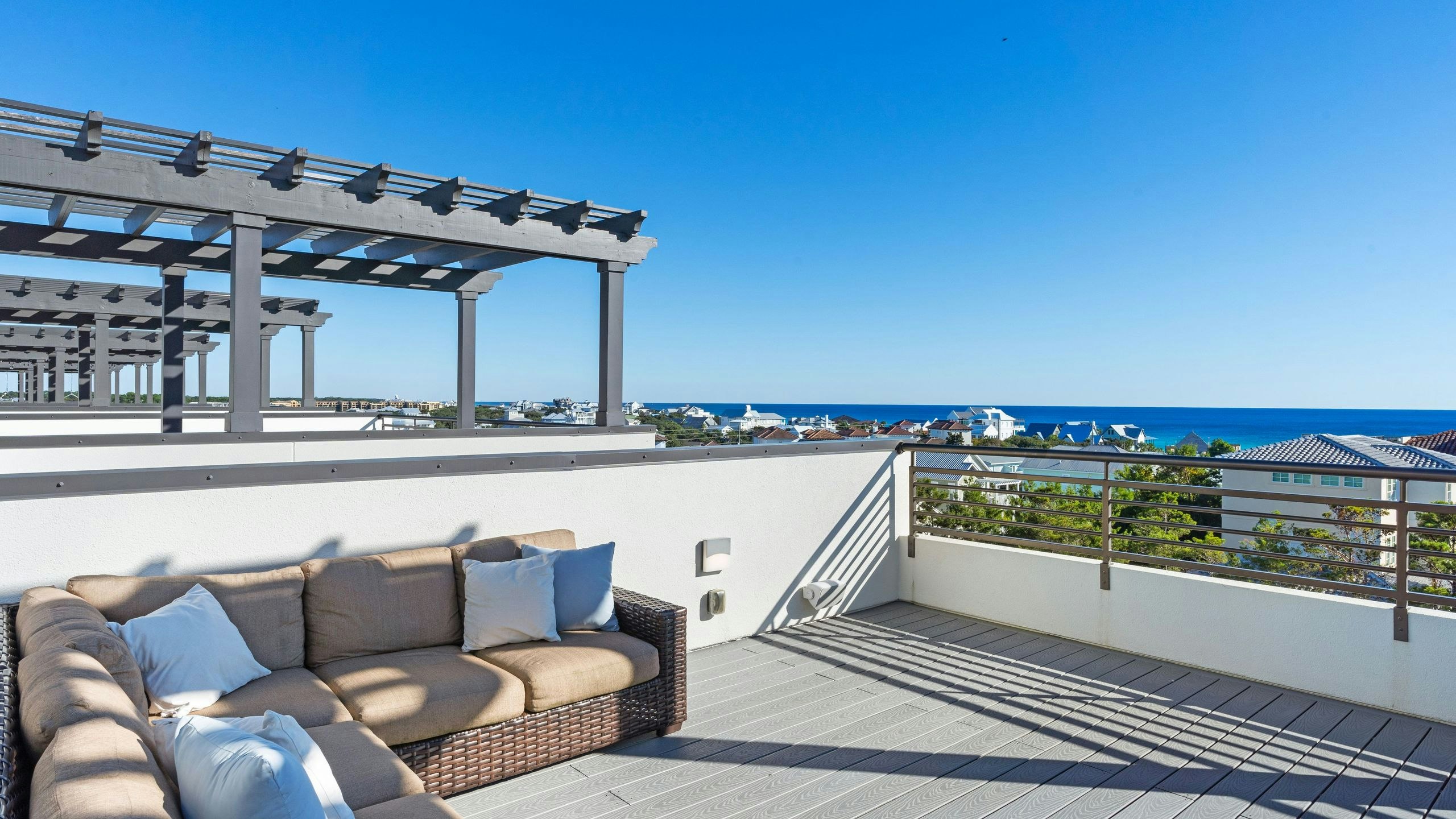 Rooftop Gulf