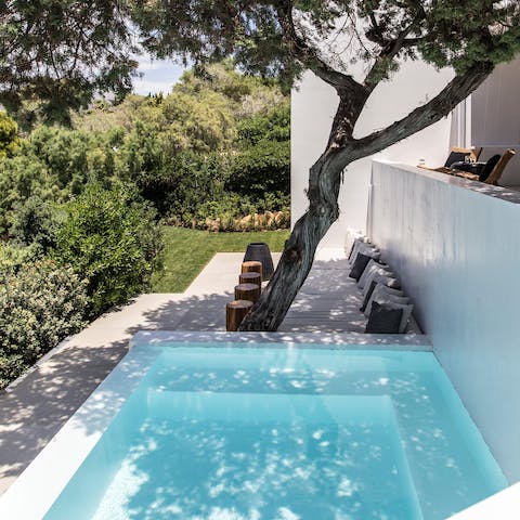 Take a long, luxurious soak in the outdoor Jacuzzi