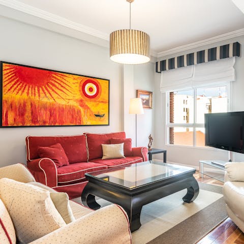 Between adventures, relax in the cosy lounge
