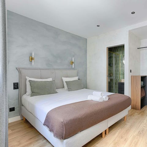 Rest your head in one of the comfortable ensuite bedrooms