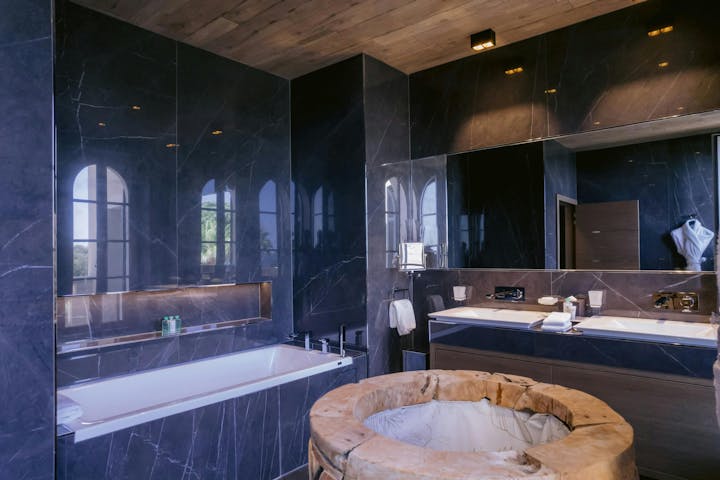 Bathroom photo