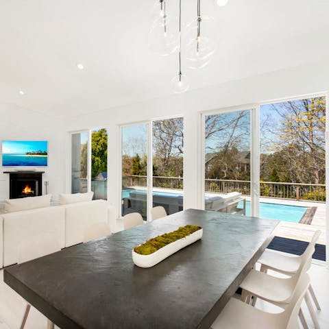 Start the day off strong with American pancakes and coffee