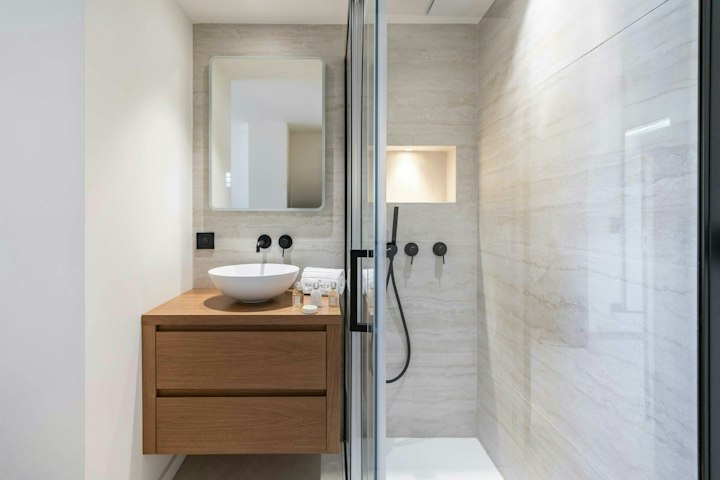 Bathroom photo