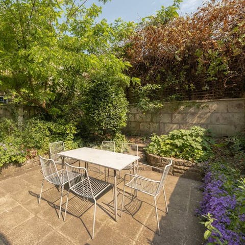 Enjoy an alfresco dinner in the courtyard garden