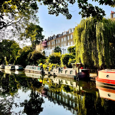 Stay on a picturesque stretch, where Grand Union and Regent's canals meet
