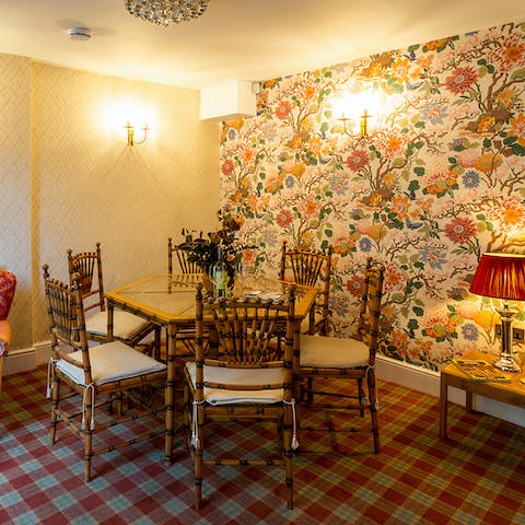 Hire a chef for an evening of feasting in the uniquely decorated dining area