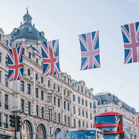 Be inspired by the buzz of central London – a short train ride away