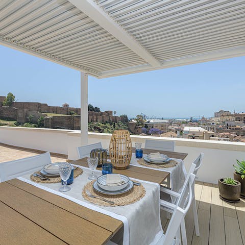 Enjoy unforgettable evenings with delicious meals as the sun sets