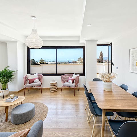 Feel the ultimate state of relaxation from the light-filled living room