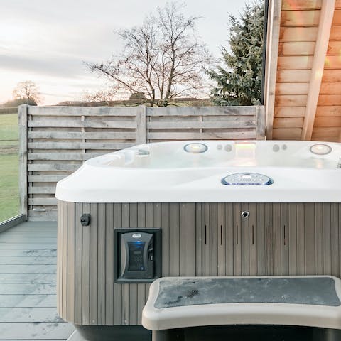 Chill out in the hot tub on the balcony