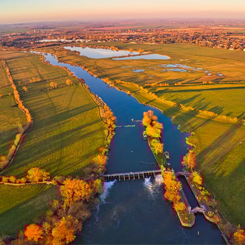 Drive eight minutes into Thame to shop in the markets