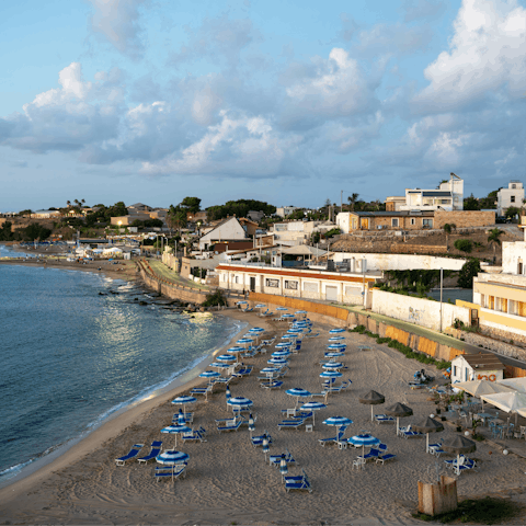 Stay in the heart of Terrasini, five minutes from the beach