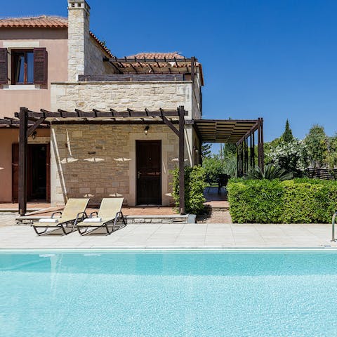 Find a wonderful sense of relaxation in Adelianos Kampos