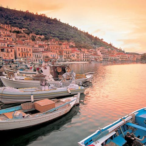 Explore the little towns and harbours nestled along the seafront