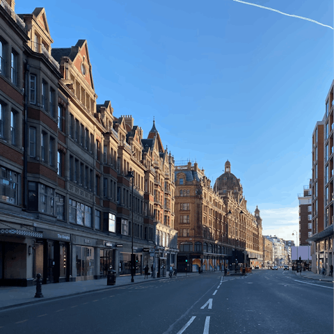 Hit the shops of Knightsbridge – Harrods is only twelve minutes away