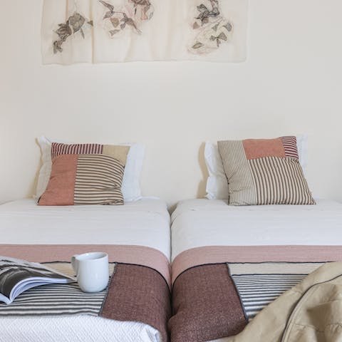 Enjoy a luxurious night's sleep on the high quality cotton sheets