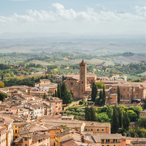 Spend the day in Siena, less than an hour by car