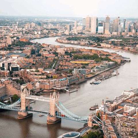 Stay in a quiet residential part of Wanstead and yet less than half an hour from Tower Bridge