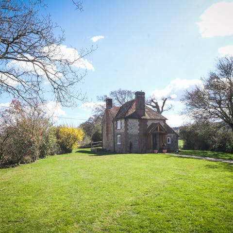 Sit out in the expansive private garden for a picnic under the sun