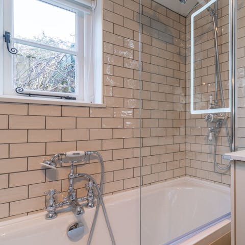 Relax in the bathtub, following a day in the fresh country air