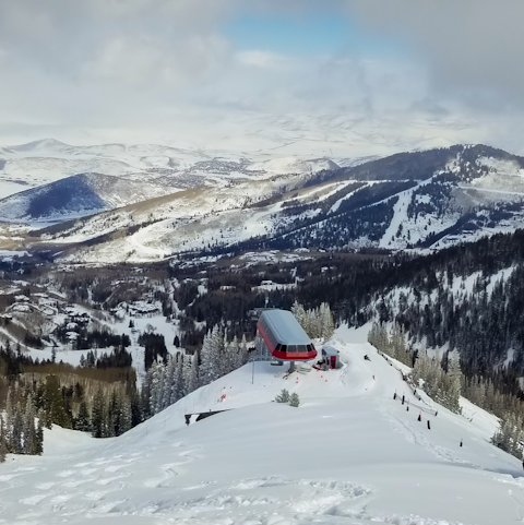 Hit the slopes at Canyons Village – you'll be just a five-minute walk from the Frostwood Gondola