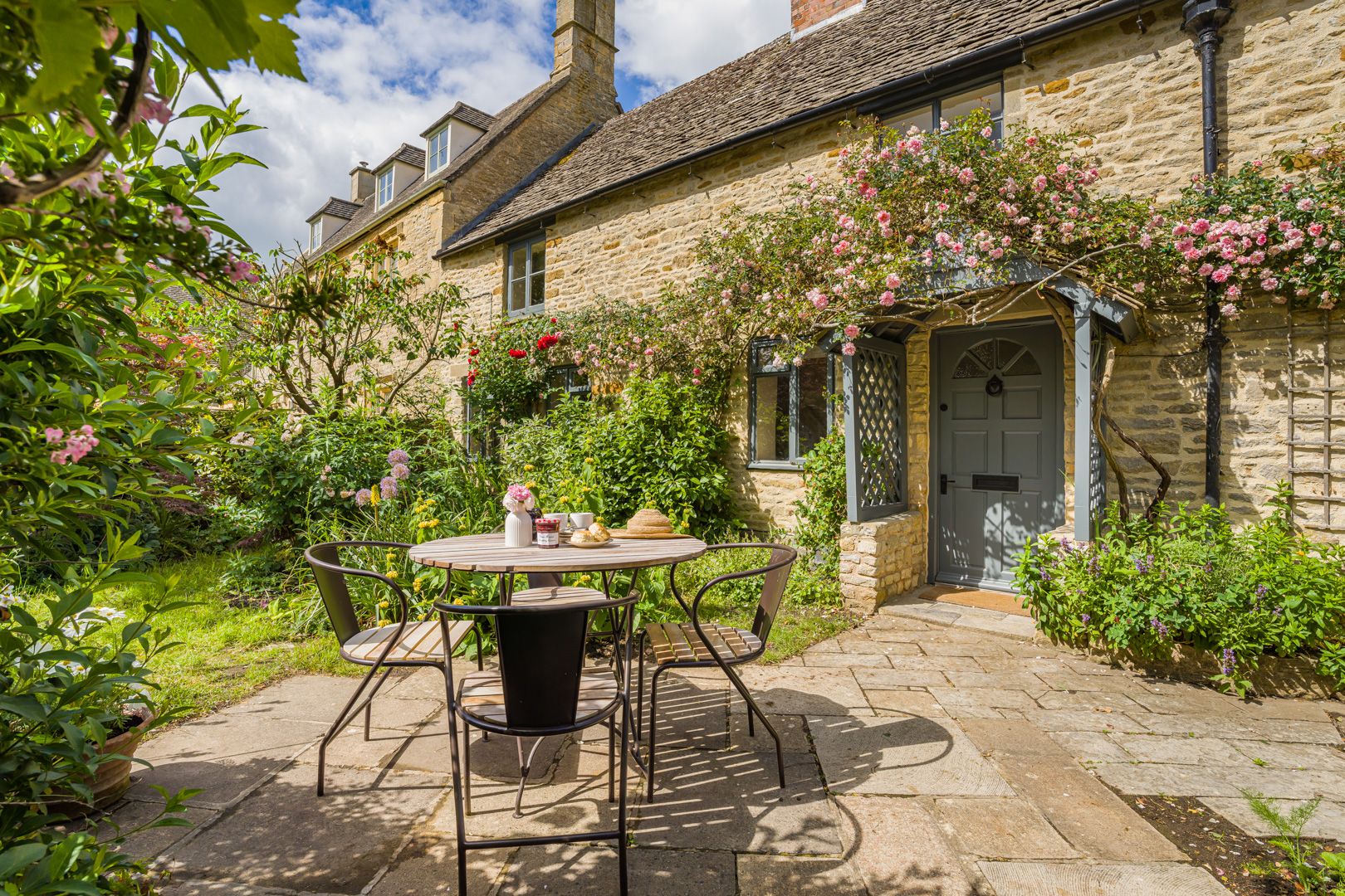 Roses & Inglenook
