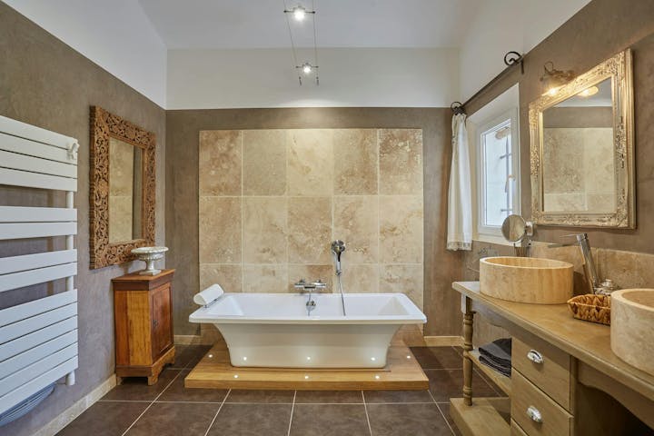 Bathroom photo
