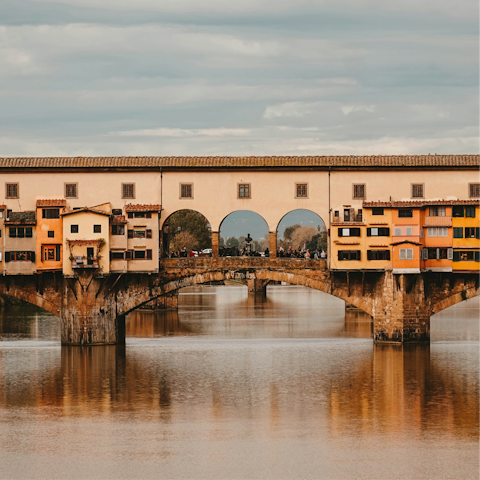 Begin your stay in Florence with a stroll to Ponte Vecchio