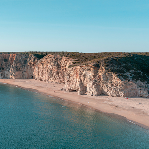 Discover Algarve's breath-taking coastline