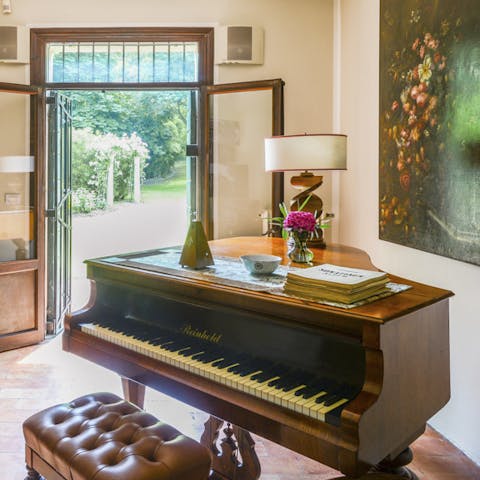 Play a tune on the piano