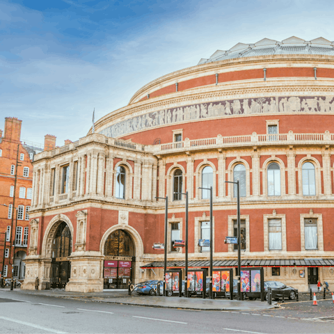 Explore iconic London sights while strolling through Kensington