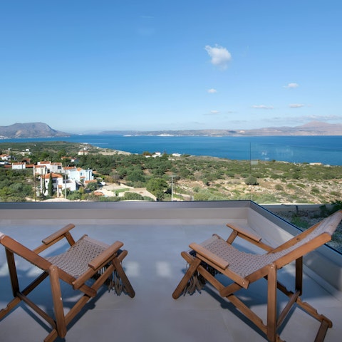 Start your mornings sipping coffee while taking in the stunning view